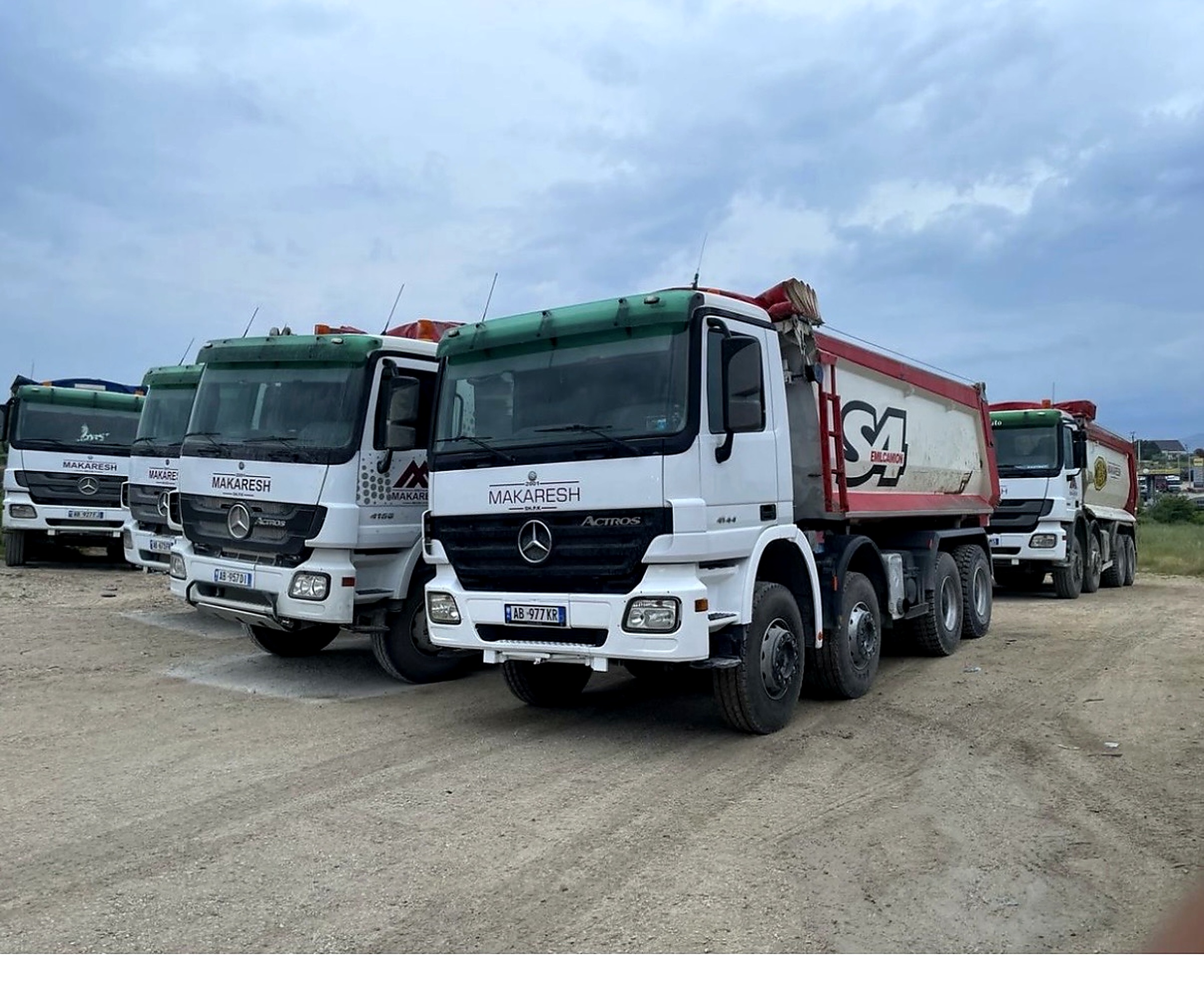 Mercedes-Benz Actros · MAN